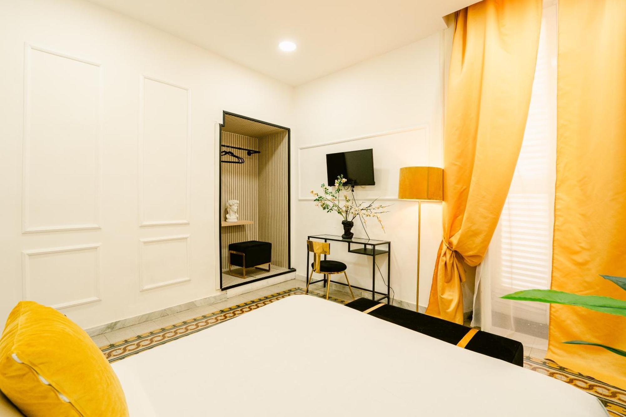 Random B&B เนเปิลส์ ภายนอก รูปภาพ